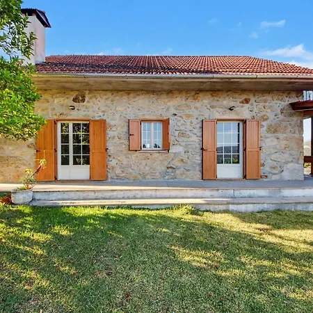 Casa Na Aldeia Aroes (Aveiro)